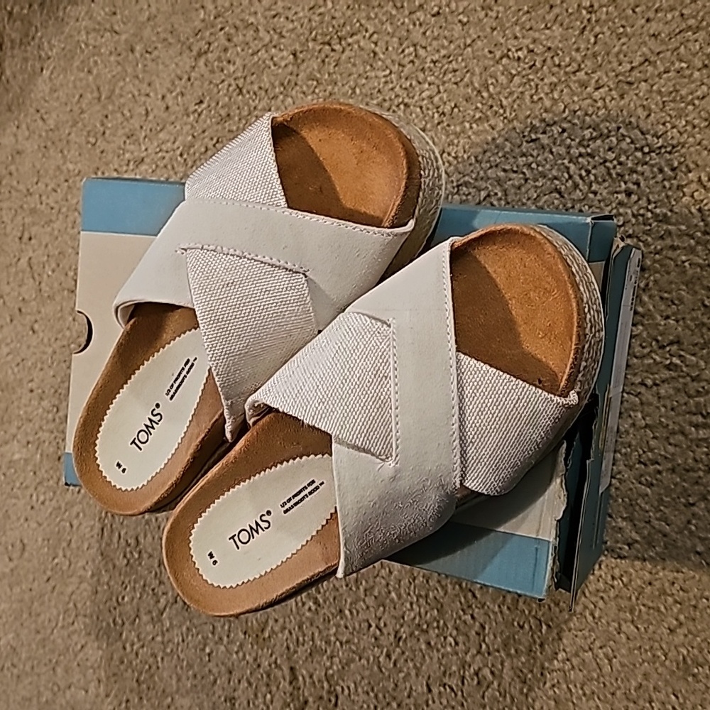 Toms sandals